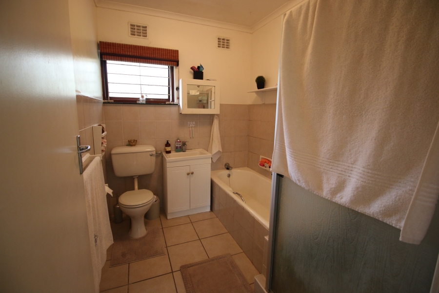 4 Bedroom Property for Sale in Beacon Bay Eastern Cape